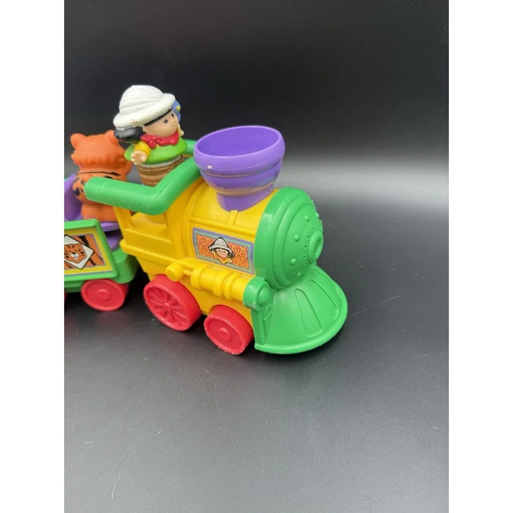 Little People Yellow Musical Zoo Train Zookeeper Tiger Parrot 2001 - NON WORKING
